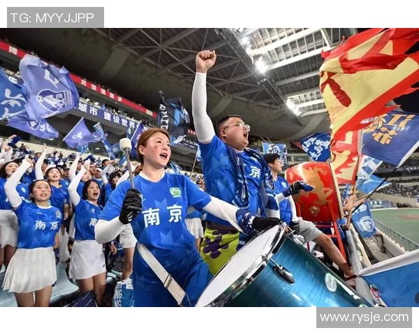 国外足球明星齐聚南京展现风采与激情的盛大赛事回顾